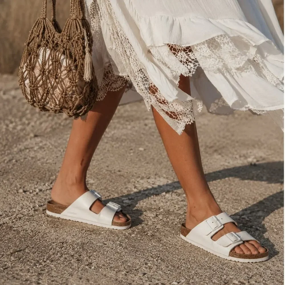 Birkenstock Arizona White Two-Strap Sandals Size 41 10-10.5 Boho Minimalist